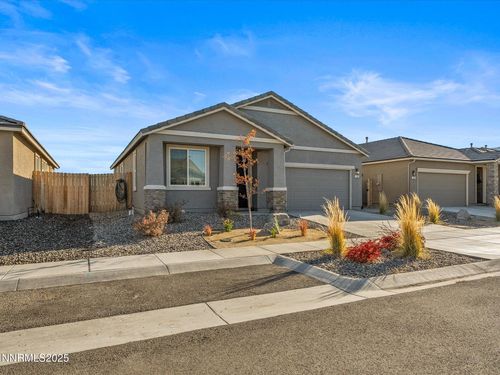 110 Finney St, Dayton, NV, 89403-8641 | Card Image