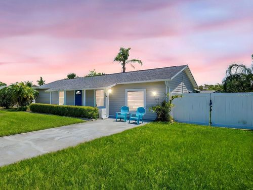 1011 Coldstream Ct, TARPON SPRINGS, FL, 34689-2913 | Card Image