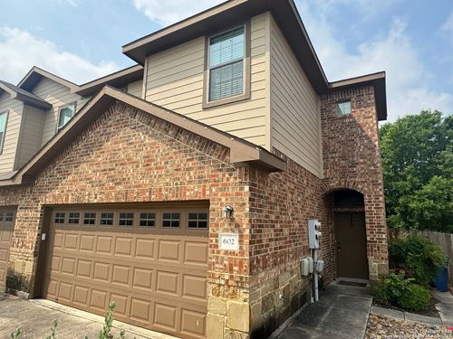 602 Creekside Cir, New Braunfels, TX, 78130-6446 | Card Image