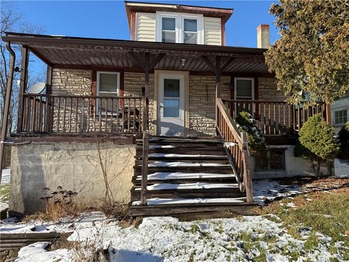 922 Carbon Ave, Central City, PA, 15926-1322 | Card Image