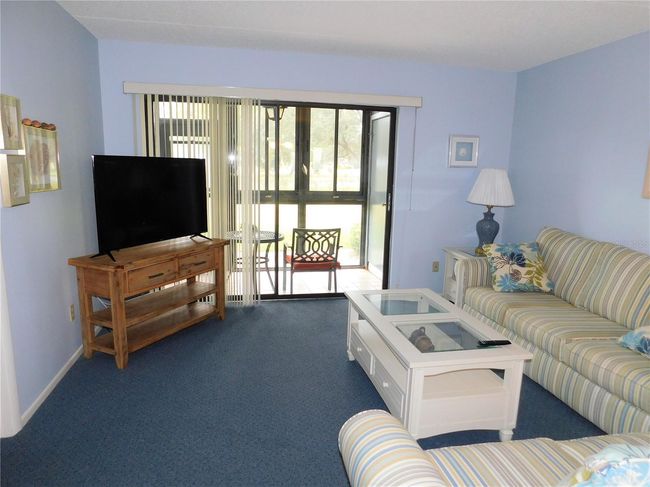 111 - 111 E Cypress Ct, Condo with 2 bedrooms, 2 bathrooms and null parking in OLDSMAR FL | Image 5