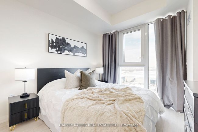 1001 - 9000 Jane St, Condo with 2 bedrooms, 2 bathrooms and null parking in Concord ON | Image 15