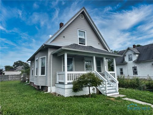 525 Yondota St, Toledo, OH, 43605-2256 | Card Image