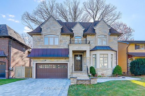 225 Dunforest Ave, North York, ON, M2N4J6 | Card Image