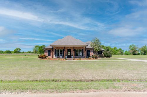 321 Northaven Dr, Jackson, MS, 39209-9506 | Card Image