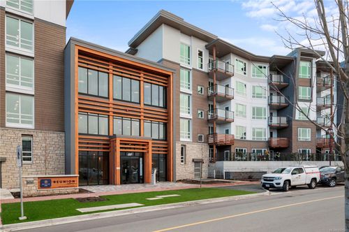 542-920 Reunion Ave, Victoria, BC, V9B0W8 | Card Image