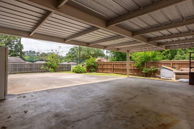1402 Robinwood Dr, House other with 3 bedrooms, 3 bathrooms and 2 parking in Lufkin TX | Image 36