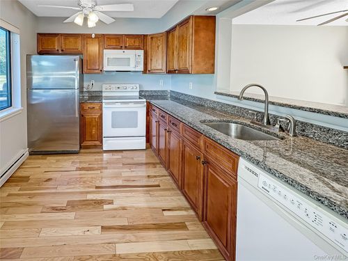 1206 Chelsea Cv S, Hopewell Junction, NY, 12533-6911 | Card Image