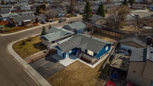 121 Demers Dr, Fort Mcmurray, AB, T9H2B3 | Card Image