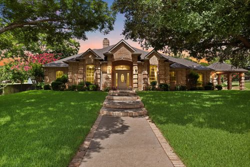 1202 Vera Ln, Kennedale, TX, 76060-6002 | Card Image