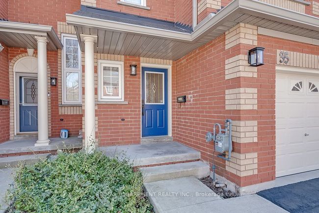 35 - 2022 Atkinson Dr, Condo with 3 bedrooms, 3 bathrooms and 1 parking in Burlington ON | Image 4