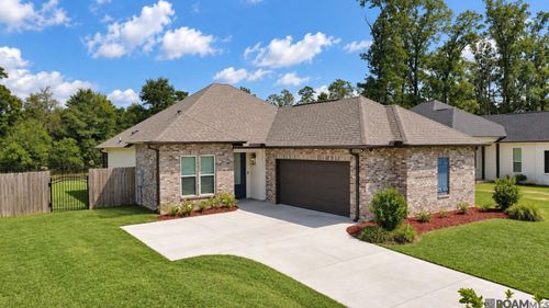13775 Pinyon Dr, Denham Springs, LA, 70726-8846 | Card Image