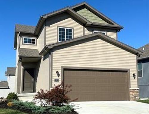 12512 Ne Parkwood Dr, Lee's Summit, MO, 64086 | Card Image