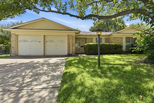 760 Comal Ave, White Settlement, TX, 76108-1309 | Card Image