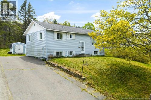 49 Allingham Cres, Saint John, NB, E2M5A7 | Card Image