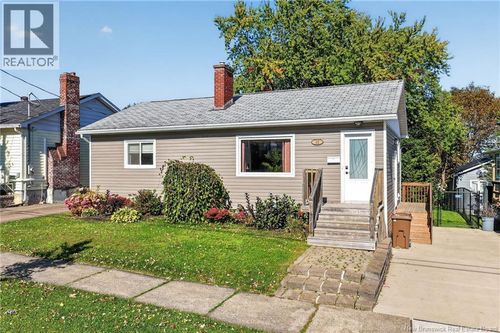 33 Garfield St, Moncton, NB, E1C3Y6 | Card Image