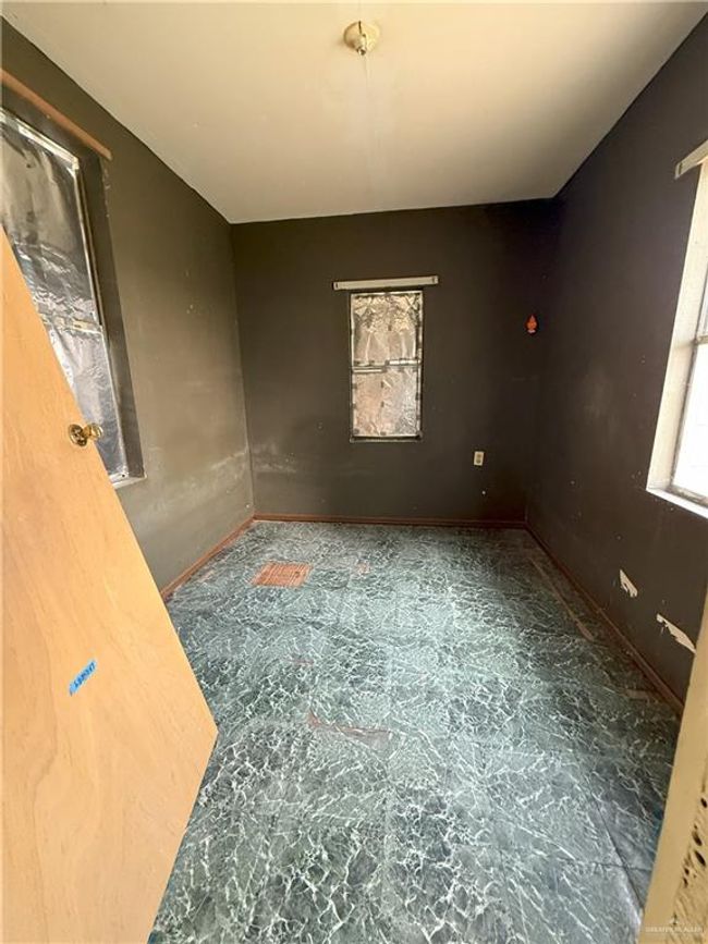 View of spare room | Image 24
