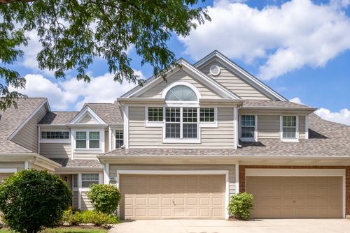 224 Woodstone Circle, Buffalo Grove, IL, 60089 | Card Image