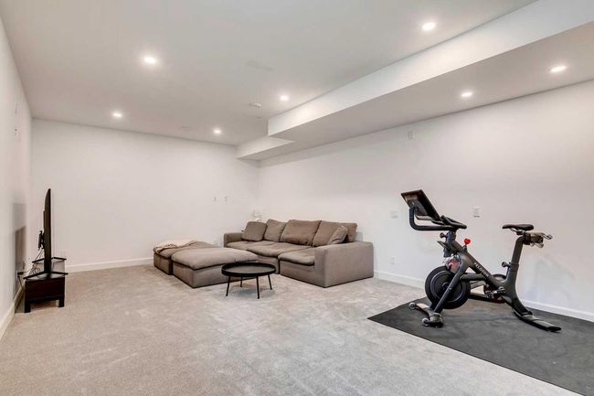 18 27 Avenue Sw, House other with 4 bedrooms, 4 bathrooms and 2 parking in Calgary AB | Image 43