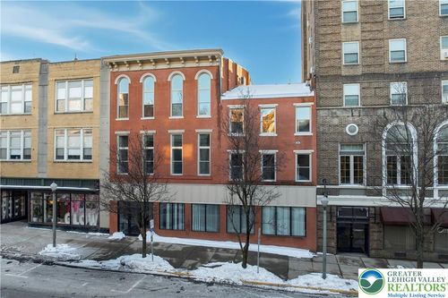 8-109 S Centre St, Pottsville, PA, 17901-3004 | Card Image