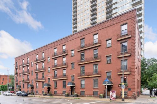 apt-3-601 S 9th St, Minneapolis, MN, 55404-1179 | Card Image