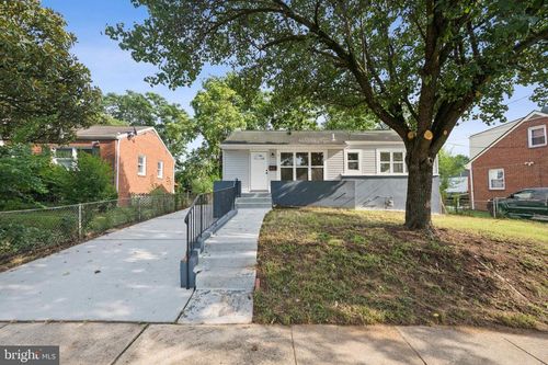 5513 Kennedy St, Riverdale, MD, 20737-2429 | Card Image