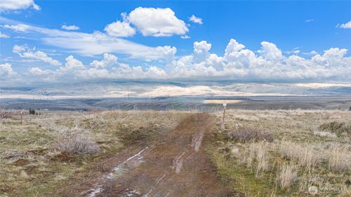 0 1A & 1B Ellensburg Ranches Rd, Ellensburg, WA, 98926-8584 | Card Image