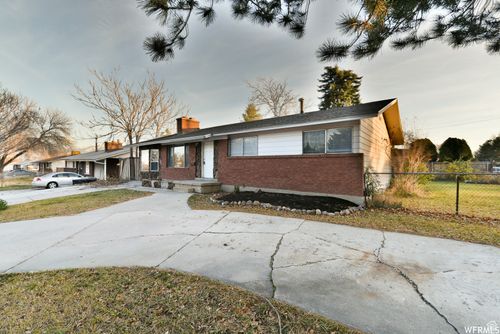 3947 W Ridgeview Way, Taylorsville, UT, 84129-4155 | Card Image