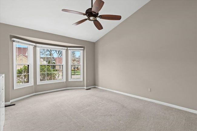 Primary suite with vaulted ceilings | Image 12