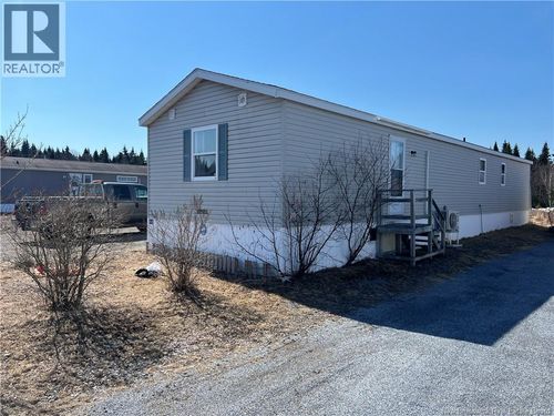 44 Wesley St, Willow Grove, NB, E2S1J3 | Card Image