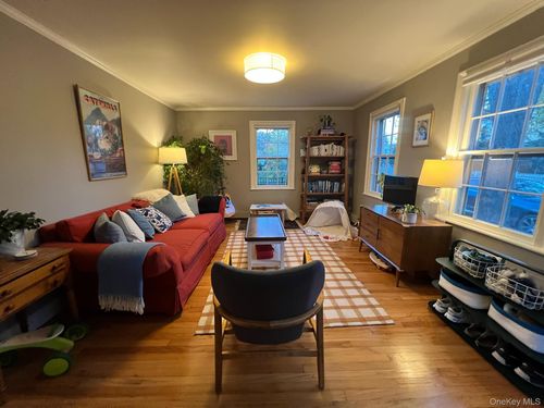 26 Center St, Rhinebeck, NY, 12572-1549 | Card Image