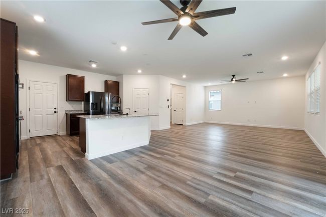 7547 Mojave Wind Ave, House other with 4 bedrooms, 4 bathrooms and null parking in Las Vegas NV | Image 6