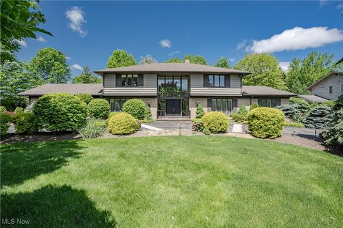 30699 Gates Mills Blvd, Pepper Pike, OH, 44124-4325 | Card Image