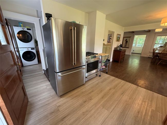 Seamless flow from kitchen to dining area for easy entertaining | Image 8