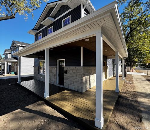 23304 Stauber Ave, Hazel Park, MI, 48030-1321 | Card Image