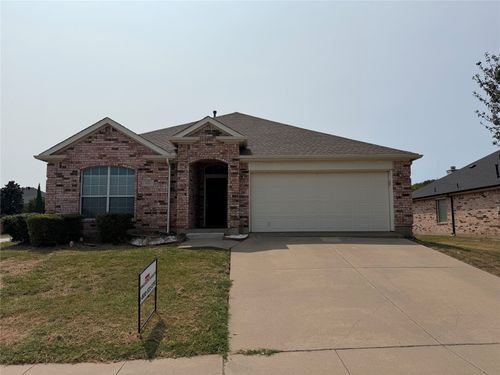912 Tabasco Trl, Arlington, TX, 76002-3043 | Card Image