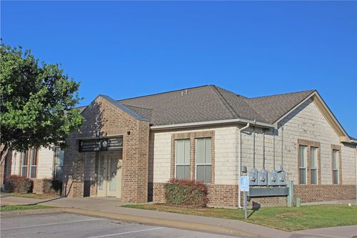 401-600 Round Rock West Dr, Round Rock, TX, 78681-5018 | Card Image