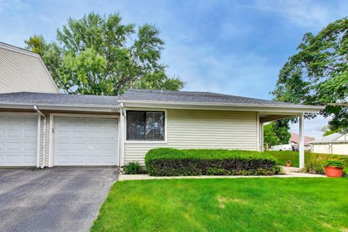 6-1720 E Shannon Lane, Palatine, IL, 60074 | Card Image