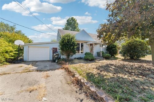 248 Menegay Rd, Louisville, OH, 44641-2304 | Card Image