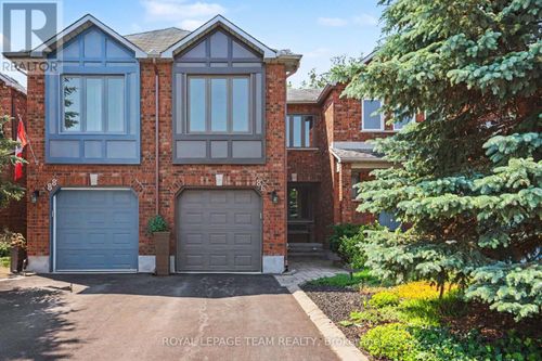86 Winnegreen Court, Ottawa, ON, K1G5S4 | Card Image