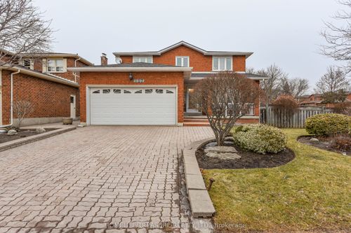 527 Aberdeen Ave, Woodbridge, ON, L4L5J5 | Card Image