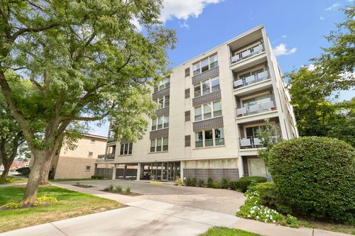 apt-304-1535 Park Ave, River Forest, IL, 60305-1052 | Card Image