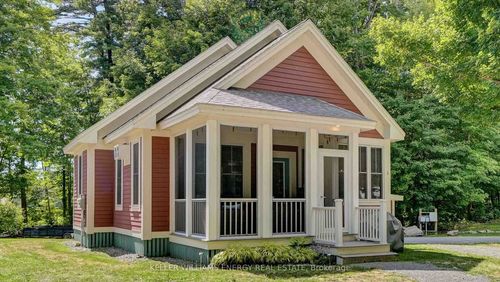 2 Pine Forest Lane, Prince Edward County, ON, K0K1P0 | Card Image