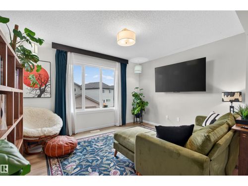 2824 192 St Nw, Edmonton, AB, T6M3B5 | Card Image