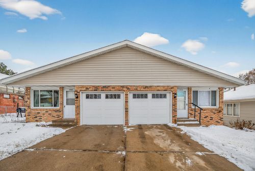 1918 Upper Afton Rd E, Saint Paul, MN, 55119-4928 | Card Image