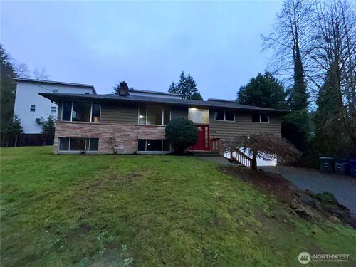 19221 100th Avenue Ne, Bothell, WA, 98011 | Card Image