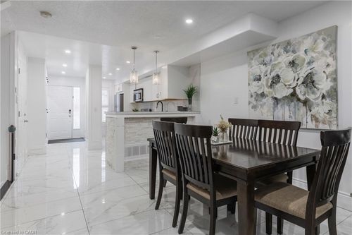 17-2774 King St E, Hamilton, ON, L8G1J4 | Card Image