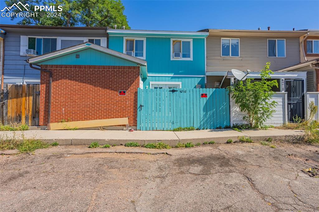 Hunts Mill Ter, Colorado Springs, CO 80910