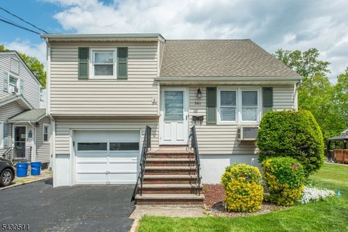 341 Lake Shore Dr, Parsippany, NJ, 07054-3236 | Card Image
