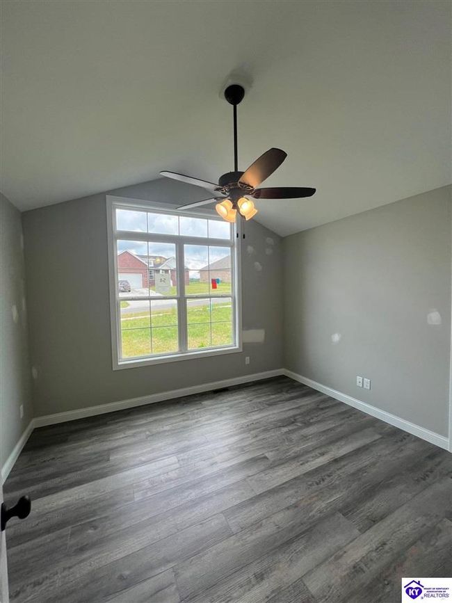 142 New Orleans Ct, House other with 3 bedrooms, 2 bathrooms and null parking in Taylorsville KY | Image 12